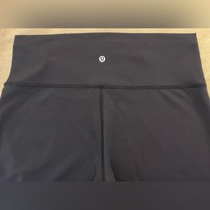 Lululemon Wunder Train High-Rise Tight 28” in Black